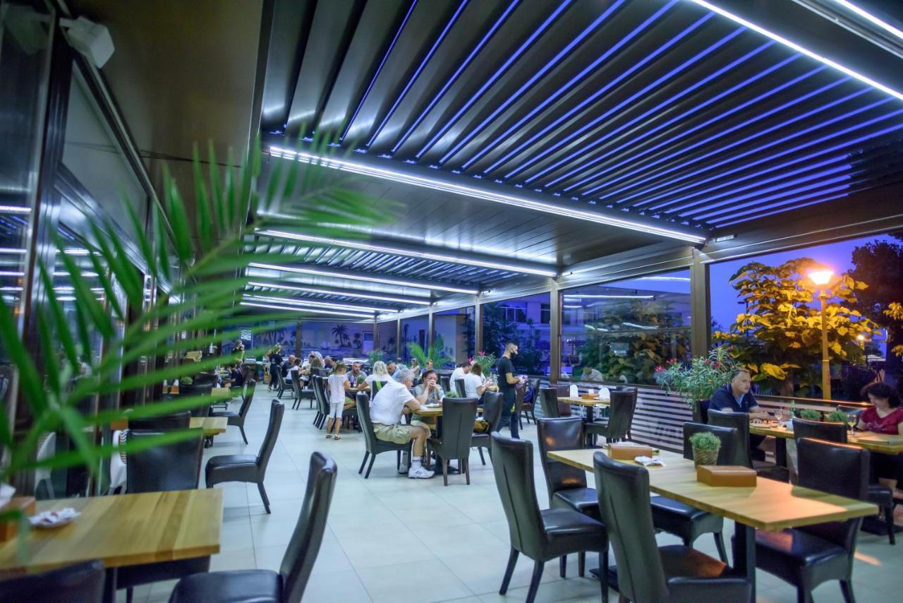 Hotel Tomis Mamaia Εξωτερικό φωτογραφία